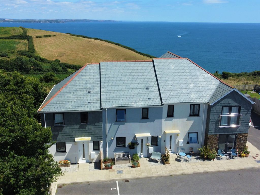 3 bed terraced house for sale in School Hill, Mevagissey, St. Austell