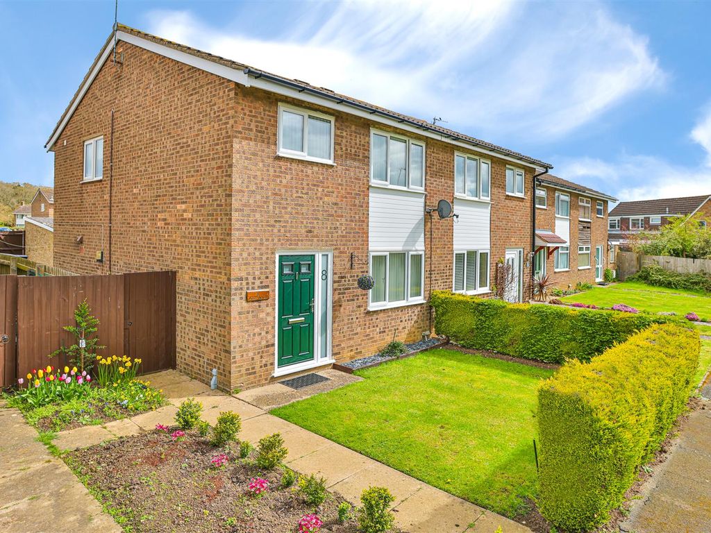 3 bed semidetached house for sale in Moss Walk, Corby NN18 Zoopla
