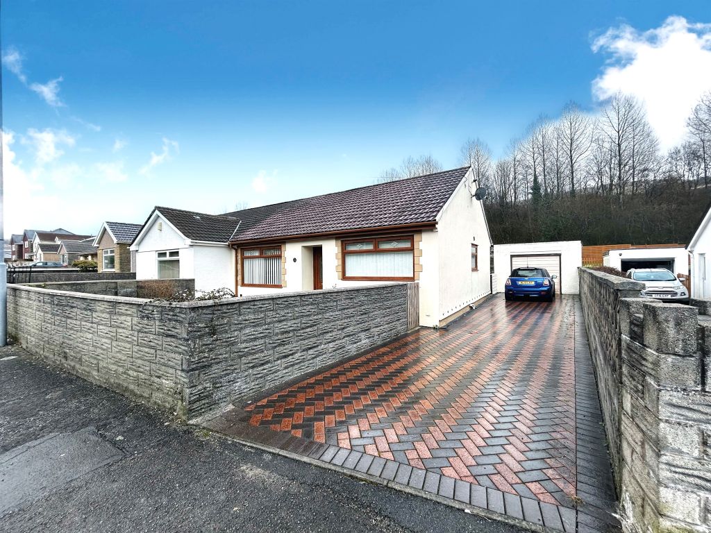 3 bed semidetached bungalow for sale in Heol Tywith, Nantyffyllon, Maesteg CF34 Zoopla