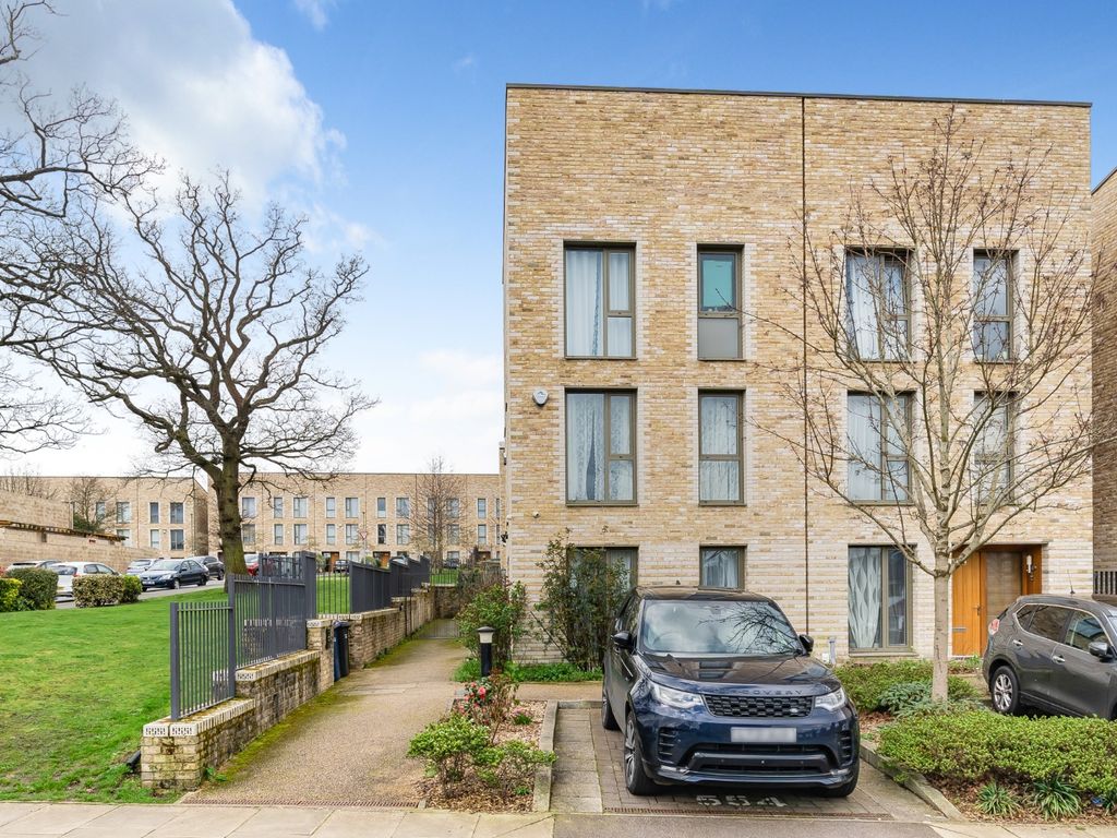 4 bed semidetached house for sale in Kings Drive, Edgware, Middlesex