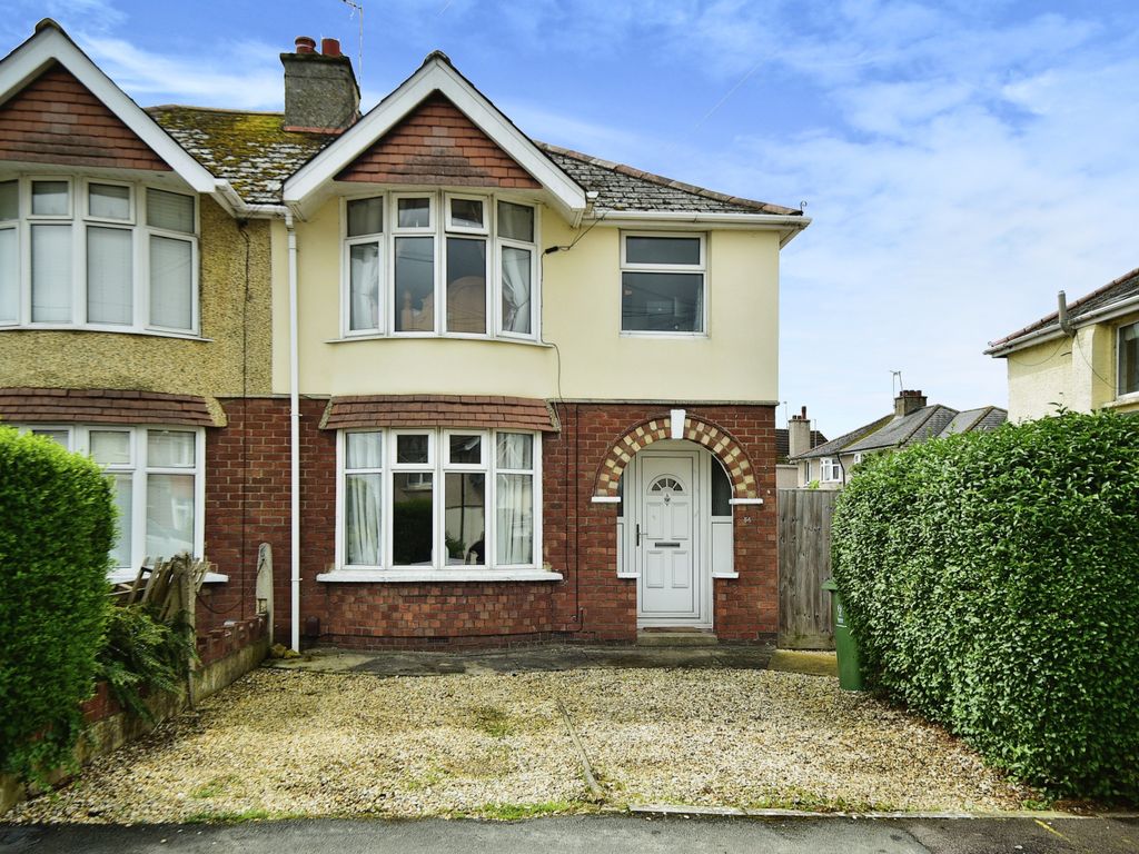 3 bed semidetached house for sale in Cumberland Road Old Walcot