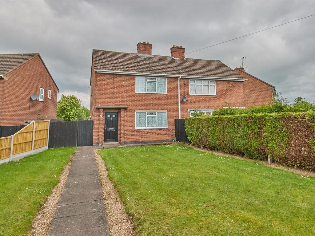 2 bed semidetached house for sale in Higham Way, Burbage