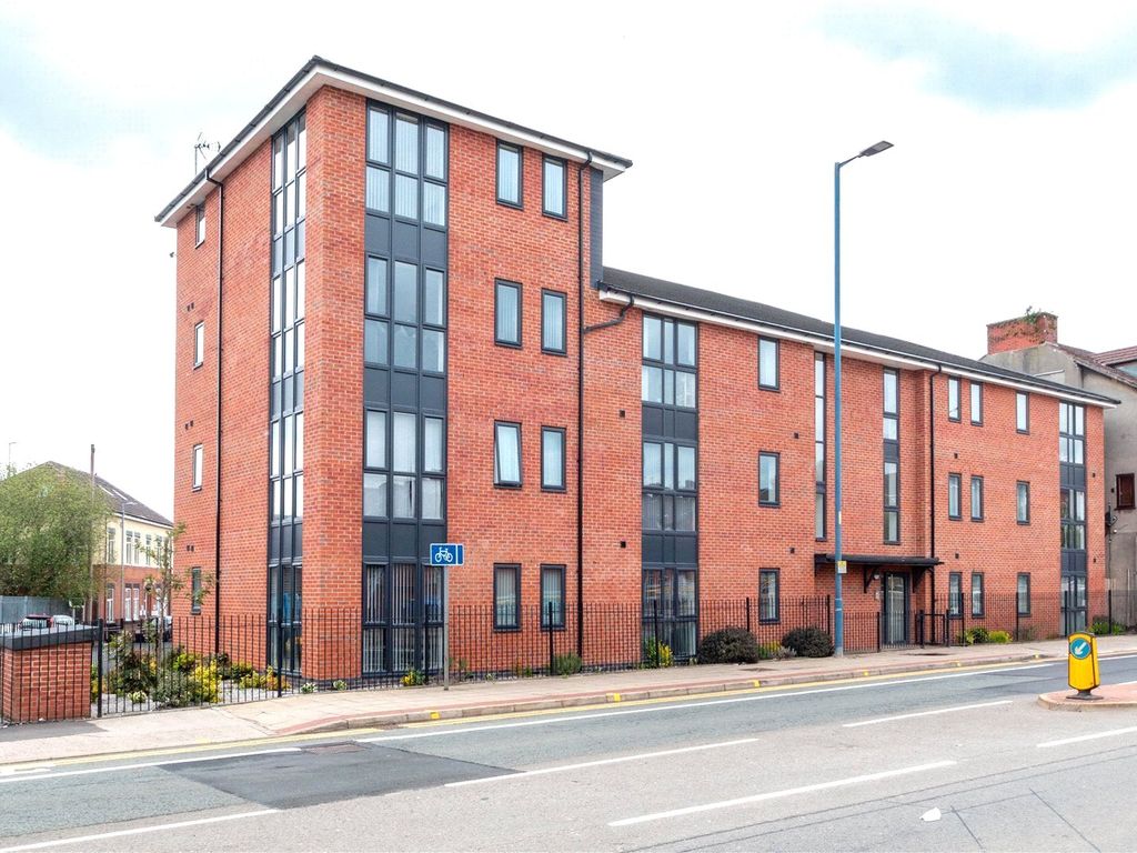 2 bed flat to rent in Borough Road, Salford M50 Zoopla