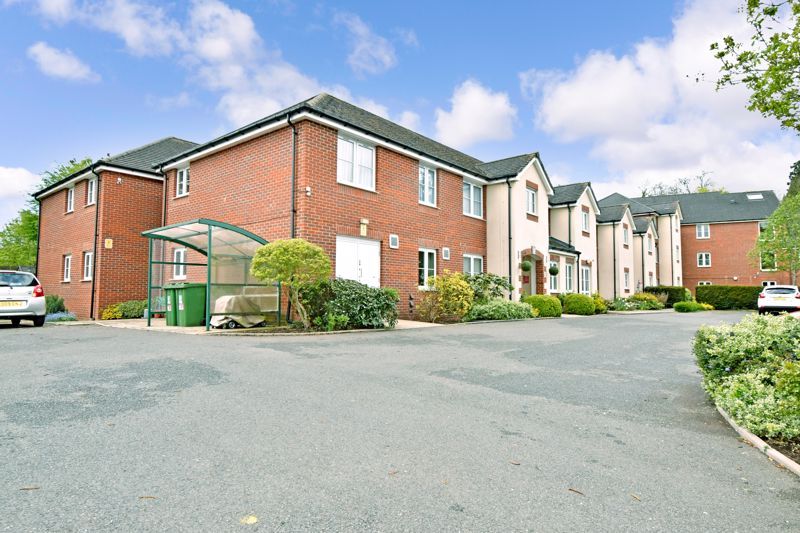 Pheasant Court, Watford WD25