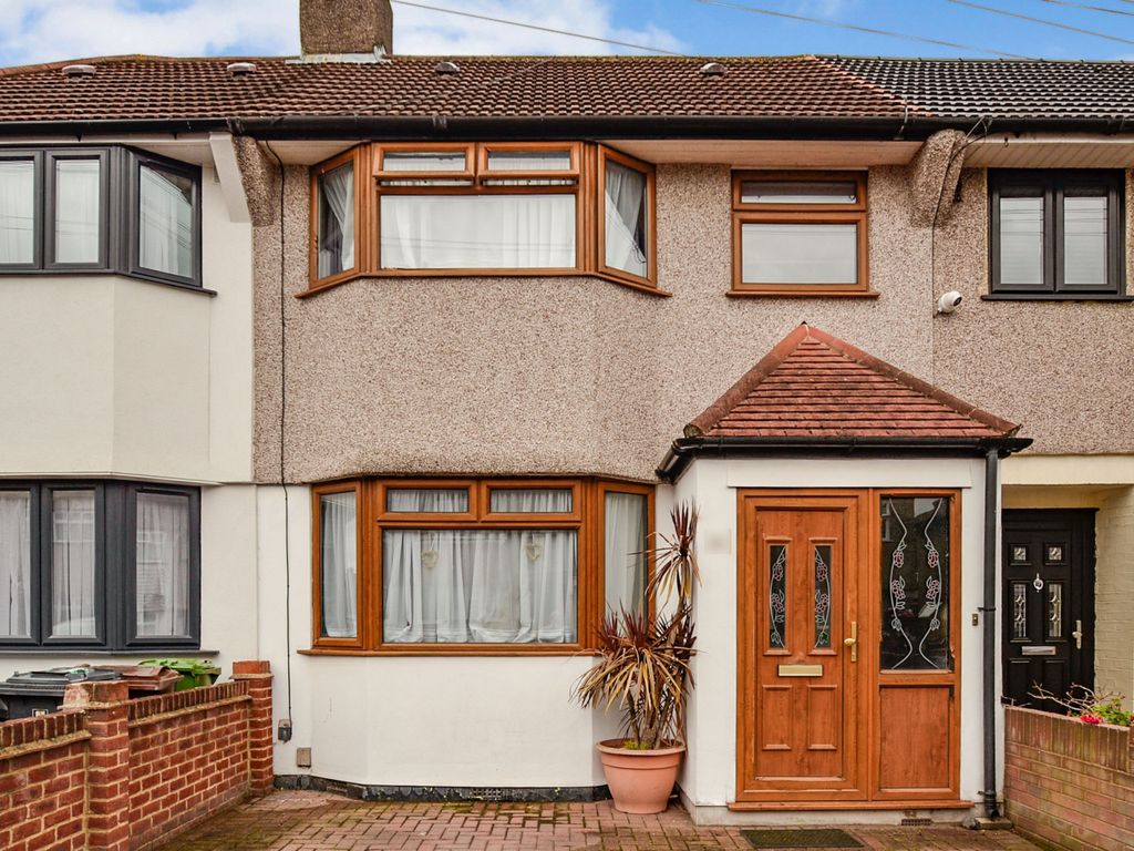 4 bed terraced house for sale in Naseby Road, Dagenham RM10, £425,000