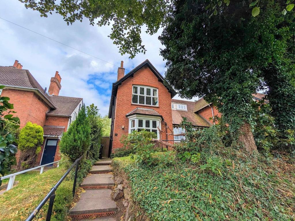 3 bed semidetached house to rent in Woodlands Park Road, Bournville