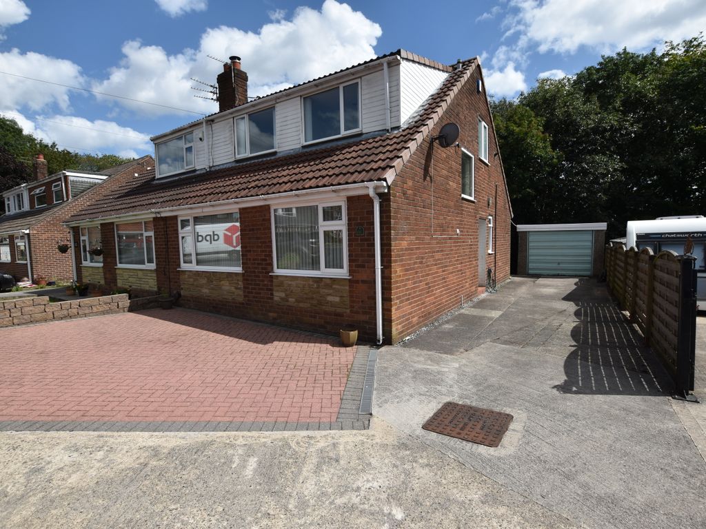 3 bed semidetached house to rent in Ascot Road, Little Lever, Bolton
