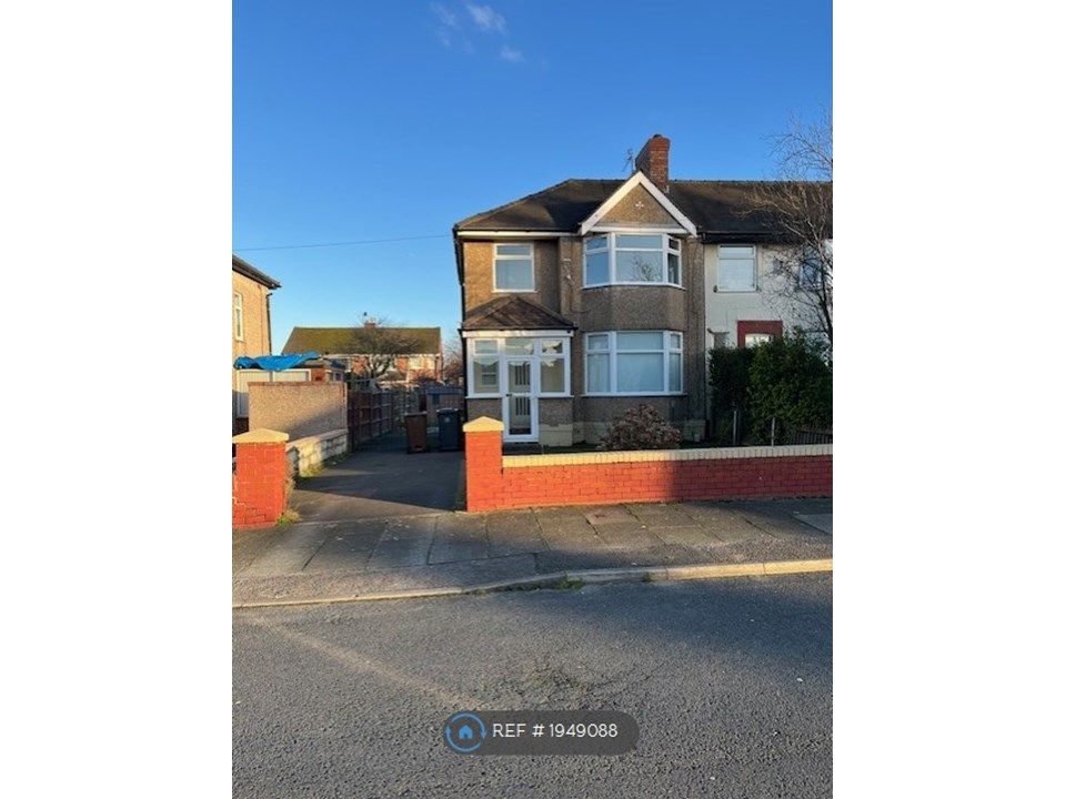 3 bed semidetached house to rent in Lowden Ave, Liverpool L21, £850
