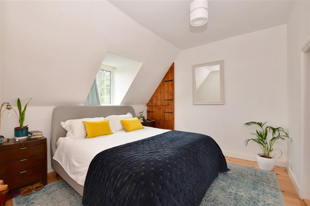 3 bed semidetached house for sale in Hawkhurst Road, Flimwell, East