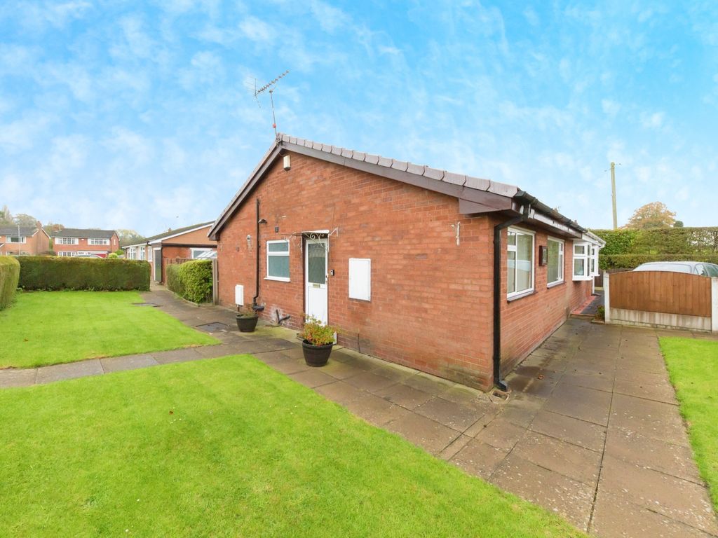 2 bed bungalow for sale in Herbert Street, Crewe, Cheshire CW1, £185,000 Zoopla
