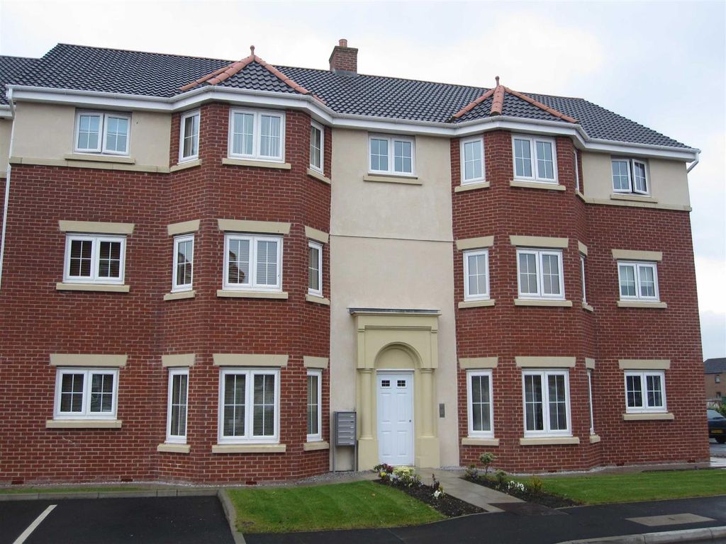 2 bed flat for sale in Lowry Gardens, Carlisle CA3 Zoopla