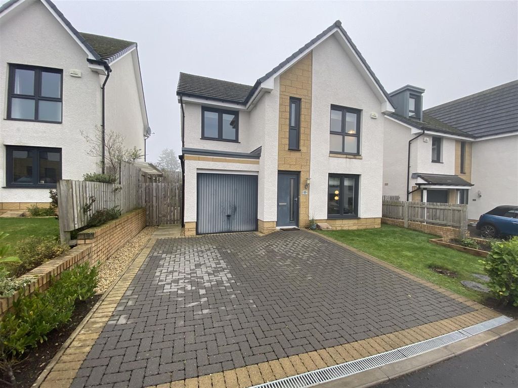 4 bed detached house to rent in Oak Drive, Auchterarder PH3, £1,600 pcm