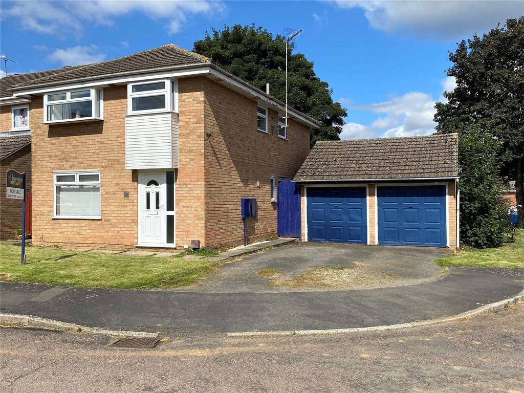 4 bed detached house for sale in Trinity Close, Stefen Hill, Daventry