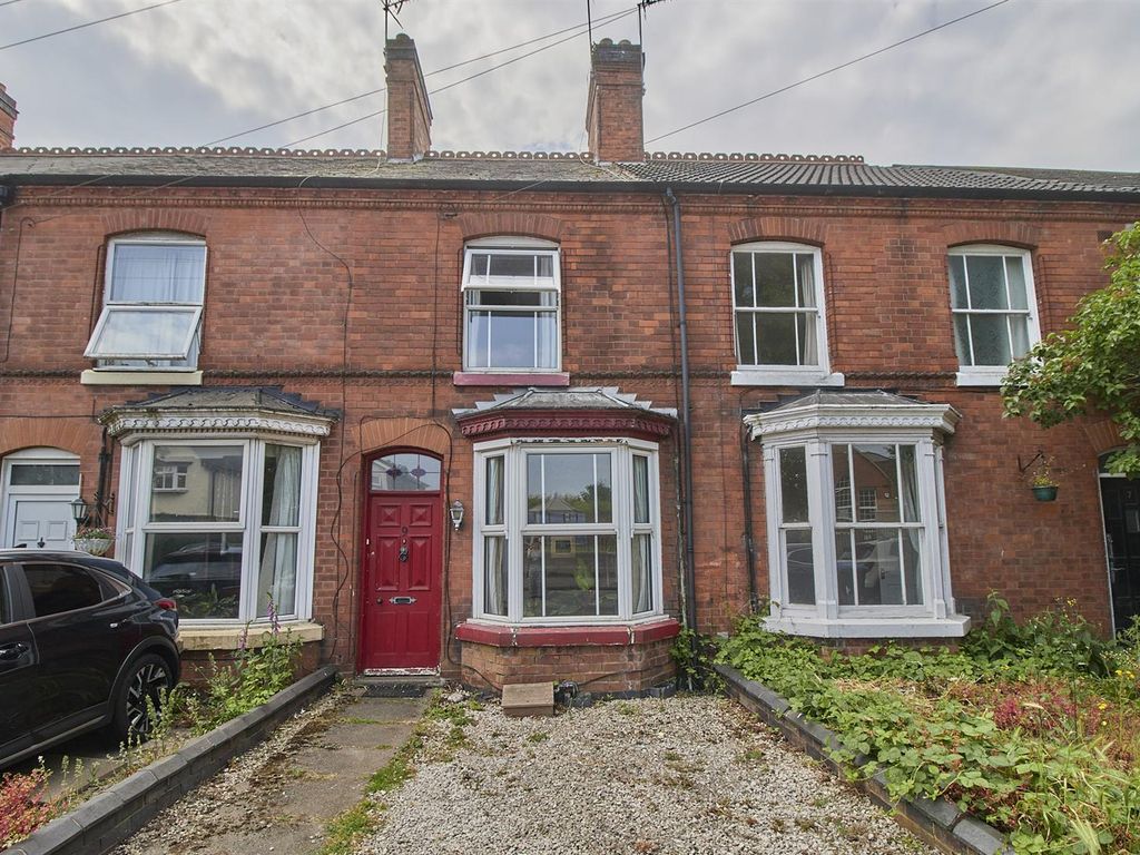 3 bed terraced house for sale in Queens Park Court, London Road, Hinckley LE10 Zoopla