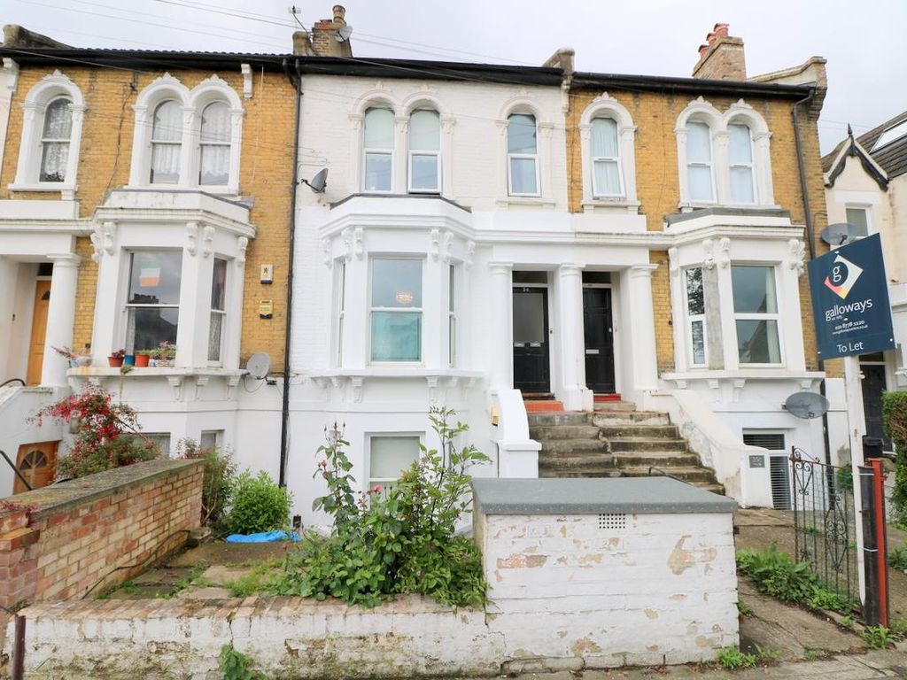 1 bed flat to rent in Mosslea Road SE20, Penge, £1,200 pcm Zoopla