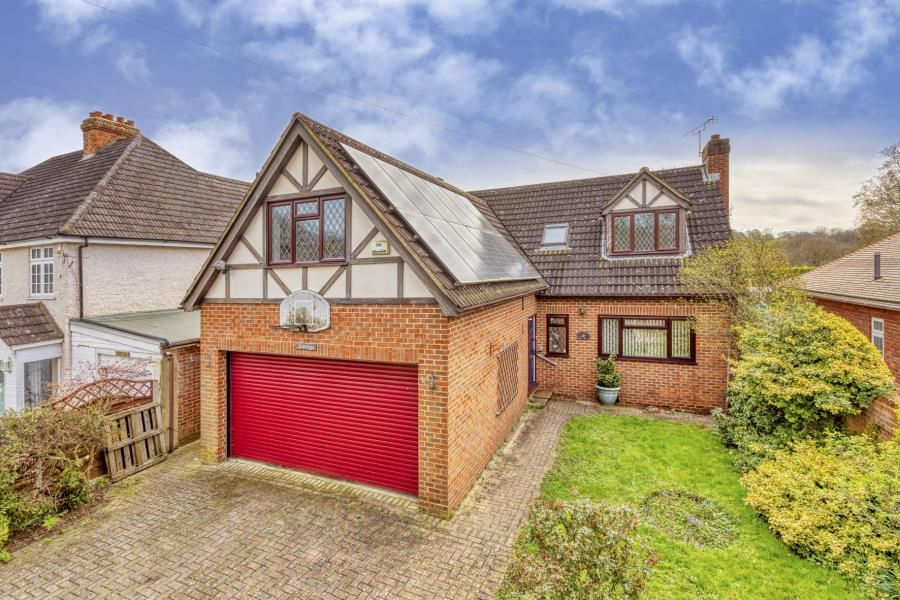 4 bed detached house for sale in Green Road, Thorpe, Egham TW20 Zoopla
