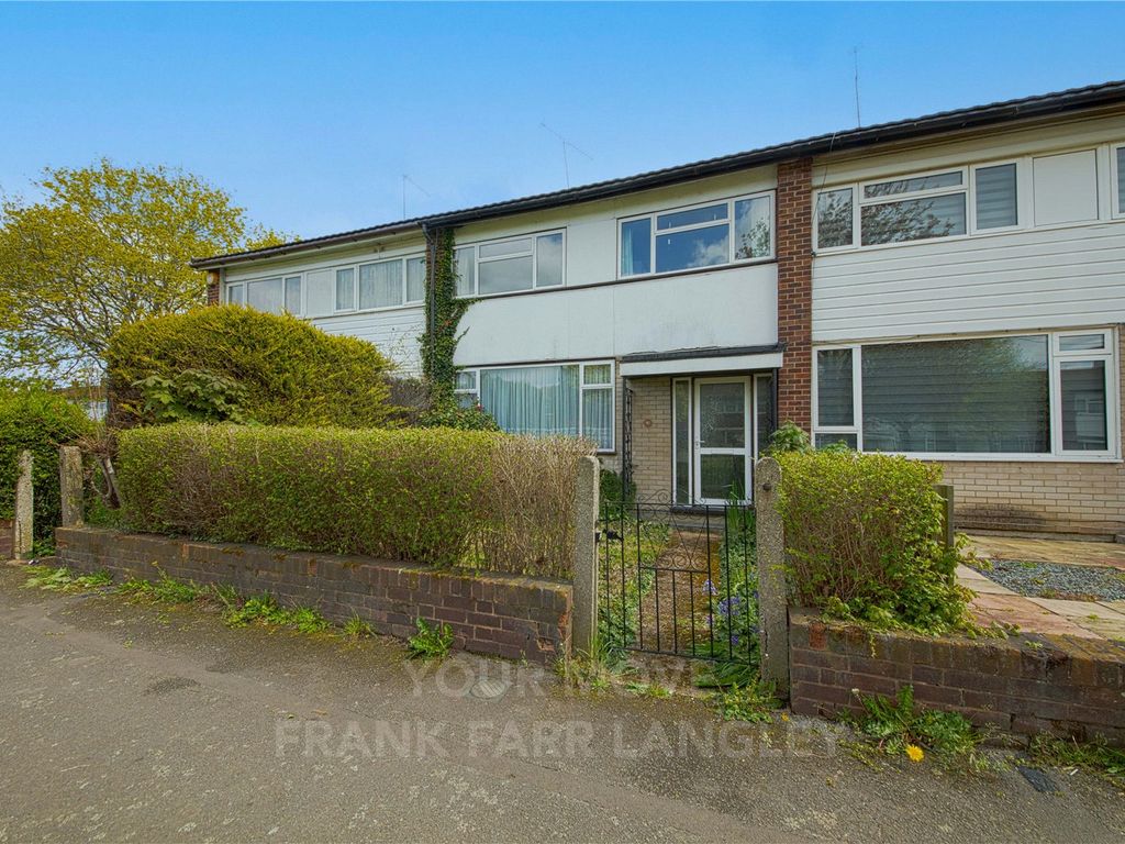 3 bed terraced house for sale in Tamar Way, Langley, Berkshire SL3 Zoopla