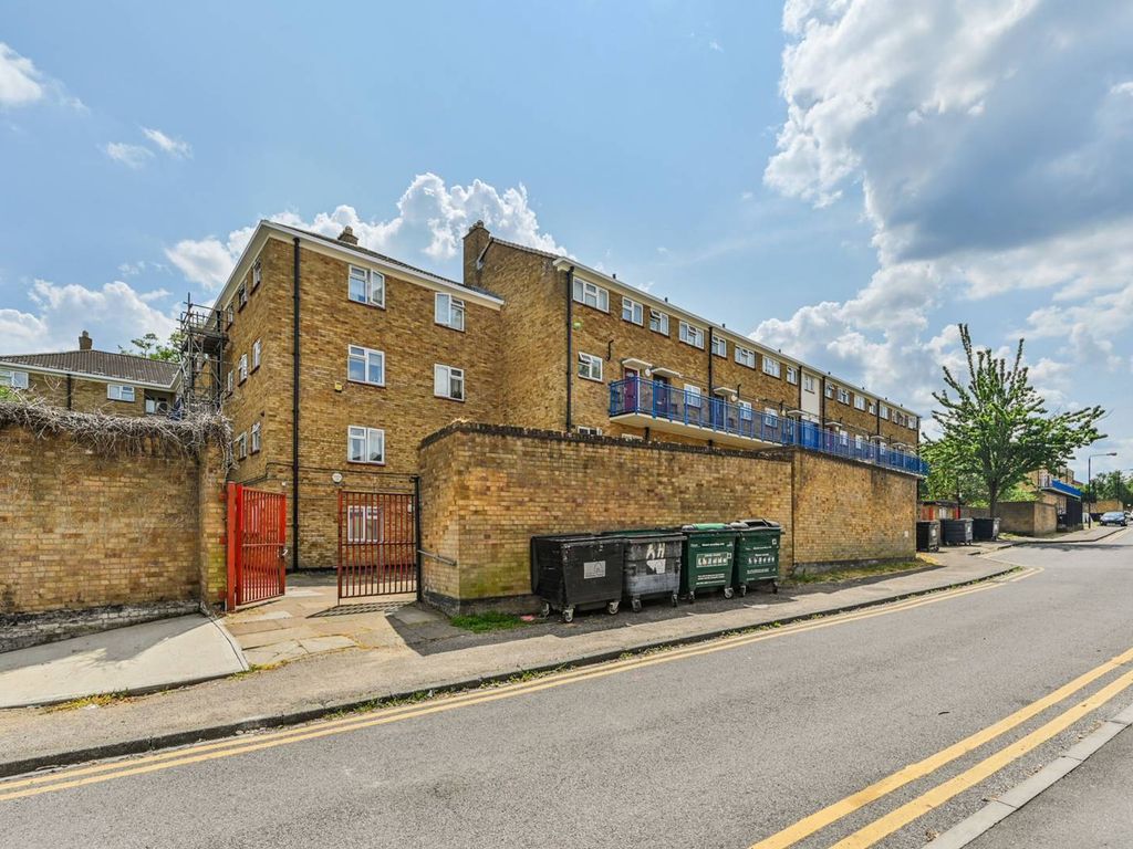 2 bed flat for sale in Attlee Terrace, Walthamstow, London E17 Zoopla