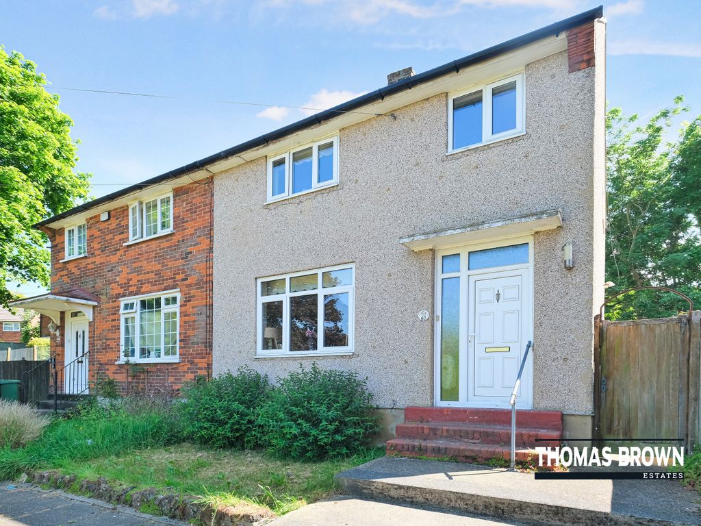 3 bed semidetached house for sale in Beddington Road, Orpington BR5, £