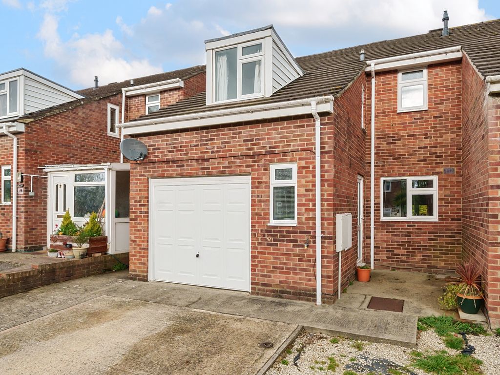 3 bed end terrace house for sale in Shaw Close, Andover SP10 Zoopla