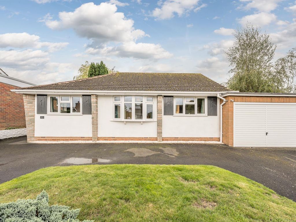 3 bed detached bungalow for sale in The Wold, Claverley WV5, £550,000 Zoopla