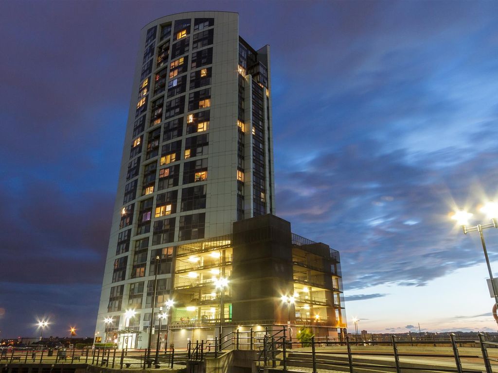 1 bed flat to rent in Alexandra Tower, Princes Parade, Liverpool L3, £