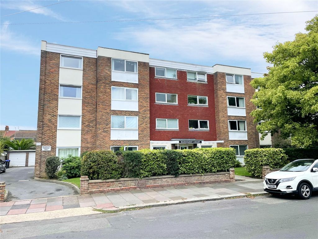 2 bed flat for sale in St. Road, Worthing, West Sussex BN11