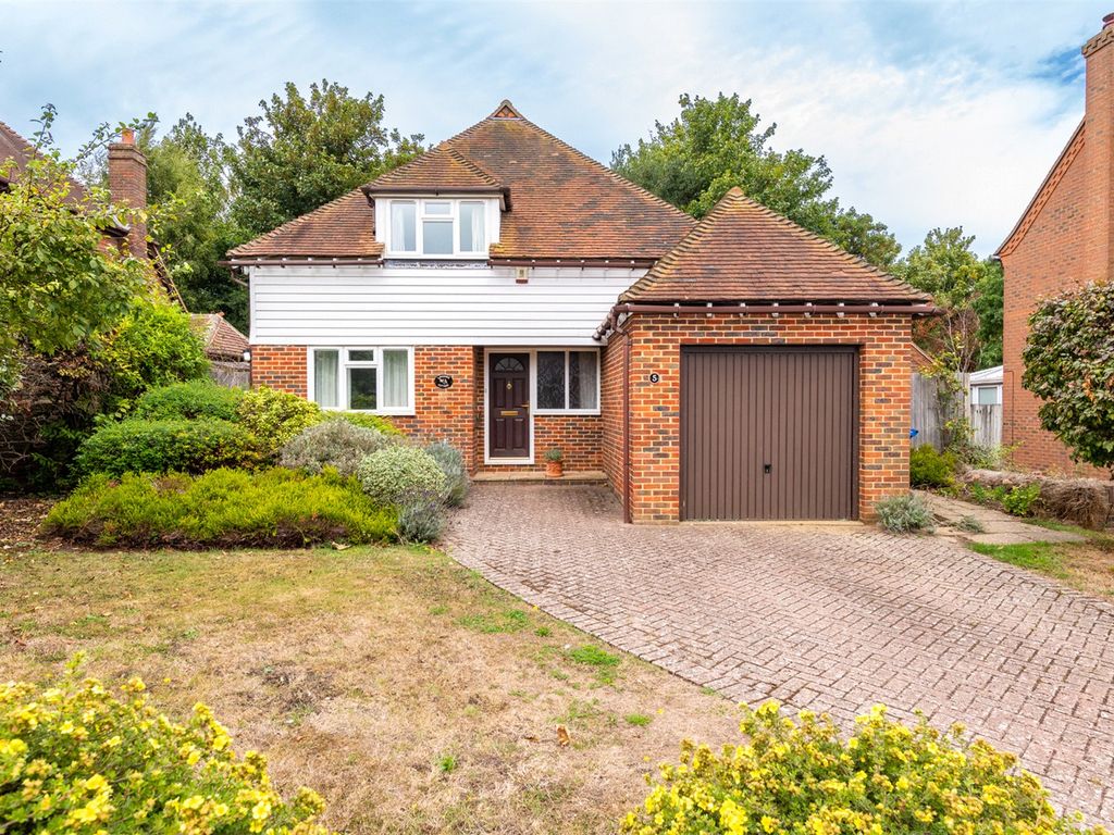 3 bed detached house for sale in The Street, Borden, Sittingbourne