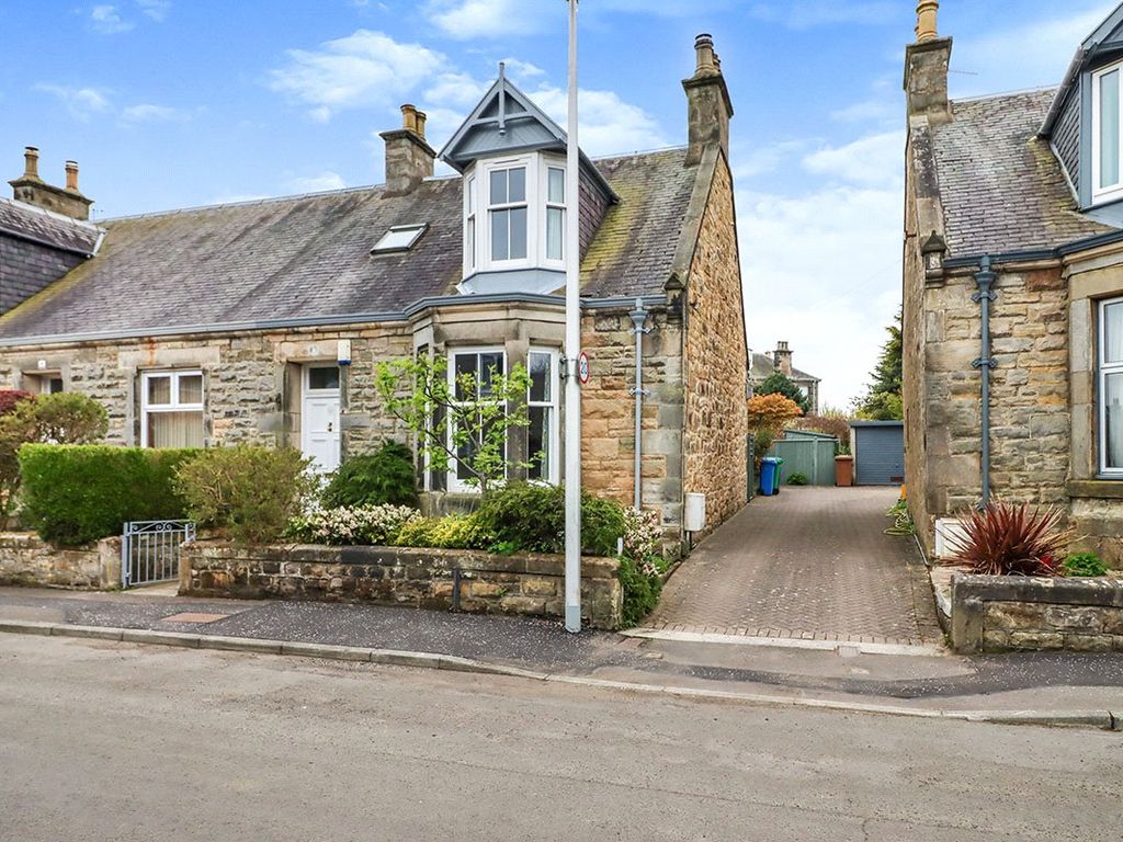 4 bed semidetached house for sale in Novar Crescent, Kirkcaldy, Fife