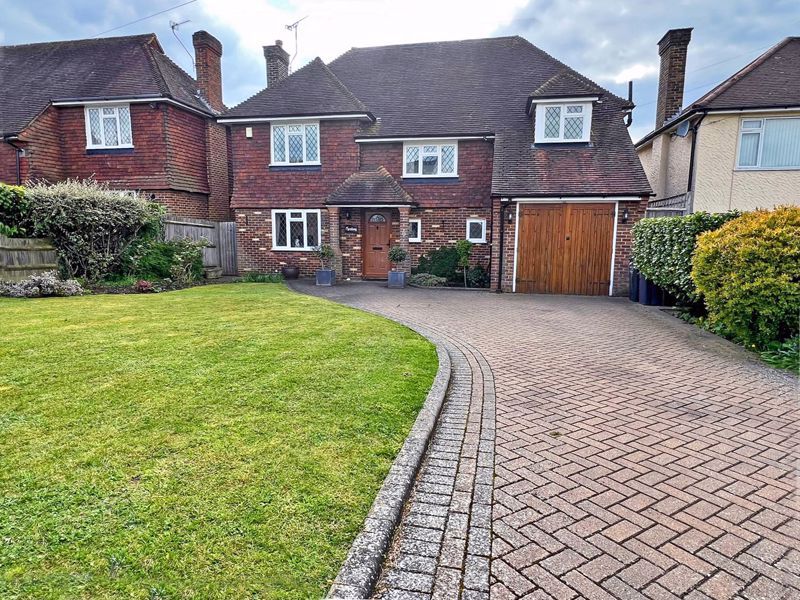 3 bed detached house for sale in Ewhurst Avenue, Sanderstead, Surrey