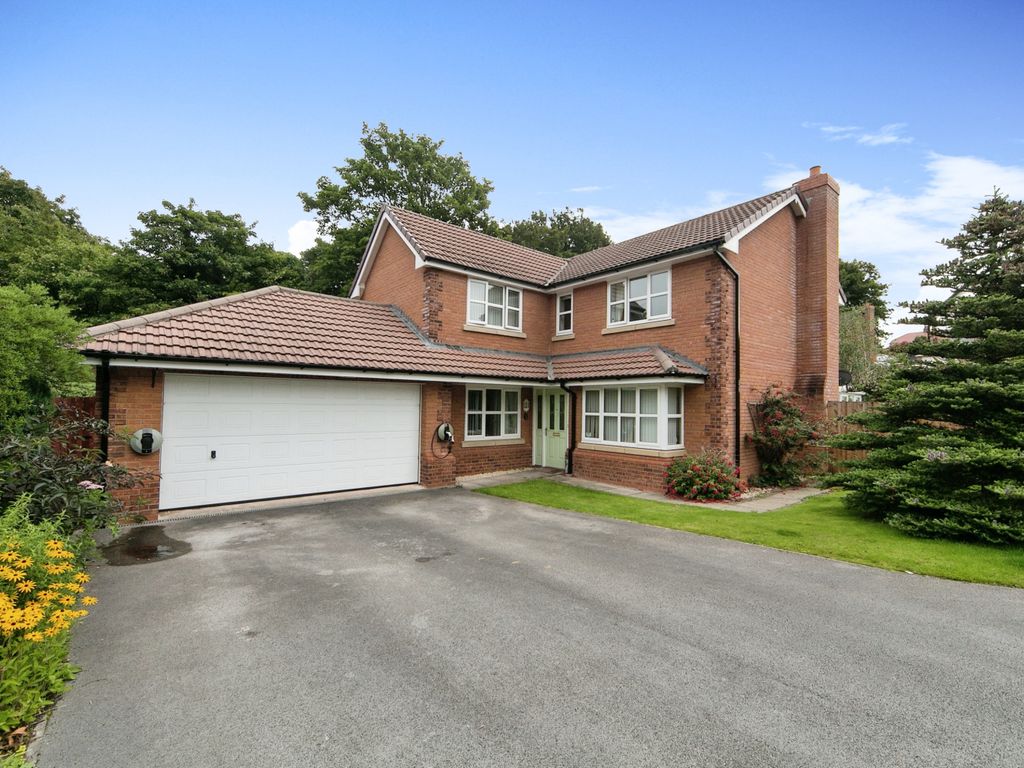 4 bed detached house for sale in Trem Nant Eirias, Colwyn Bay LL29, £