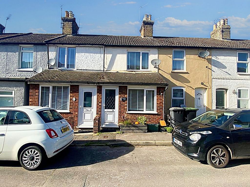2 bed terraced house to rent in Victoria Street, Eccles ME20, £1,250