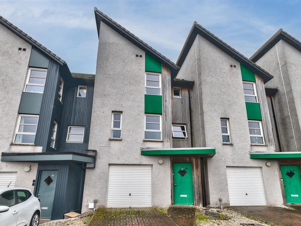 4 bed town house for sale in Larch Street, Dundee DD1, £220,000 Zoopla