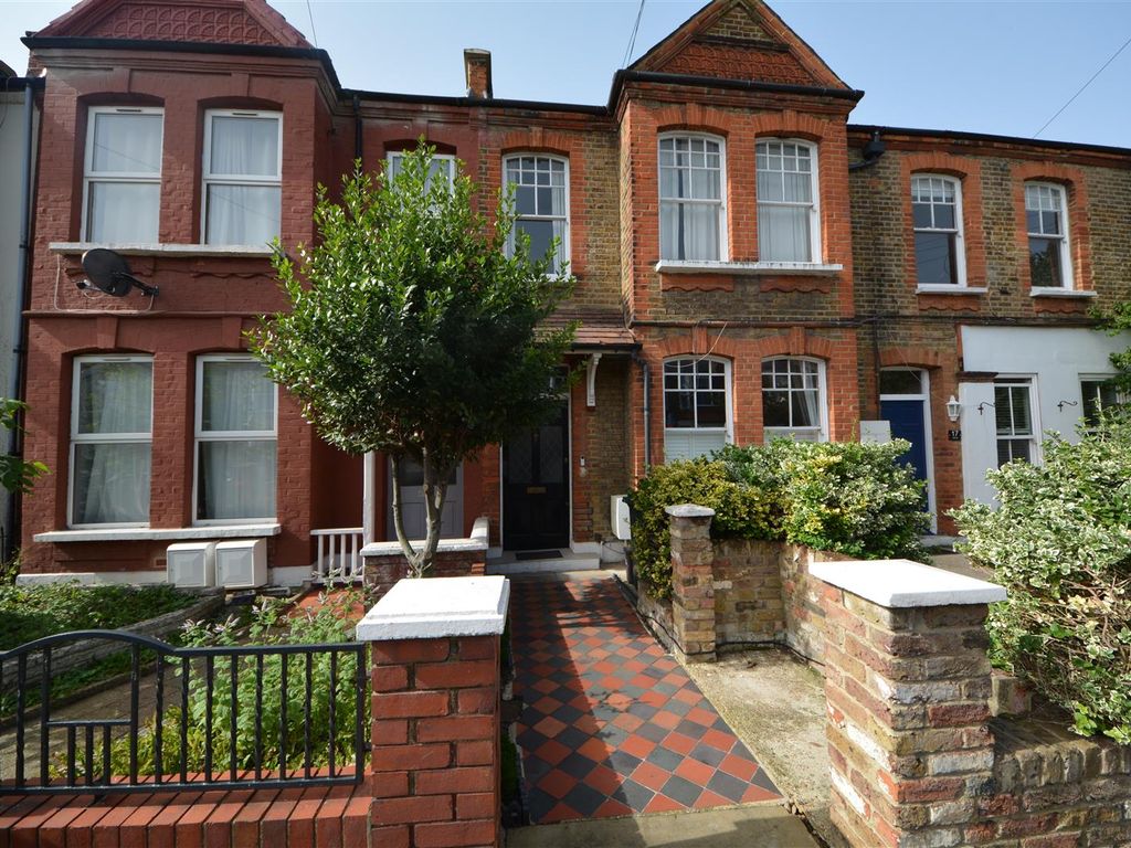 2 bed flat for sale in Market Place, East Finchley N2, £600,000 Zoopla