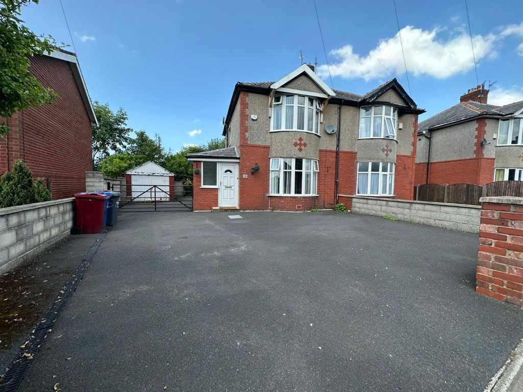 3 bed semidetached house for sale in Burnley Road, Blackburn BB1, £