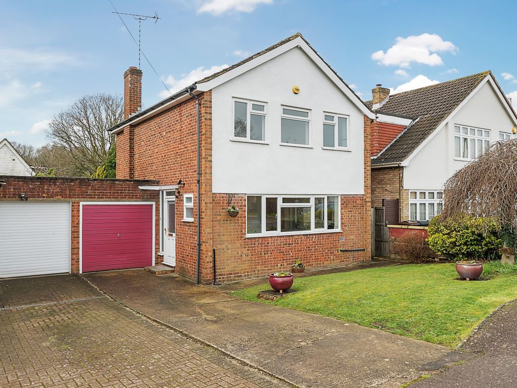 3 bed detached house for sale in St. Lawrence Way, Bricket Wood, St