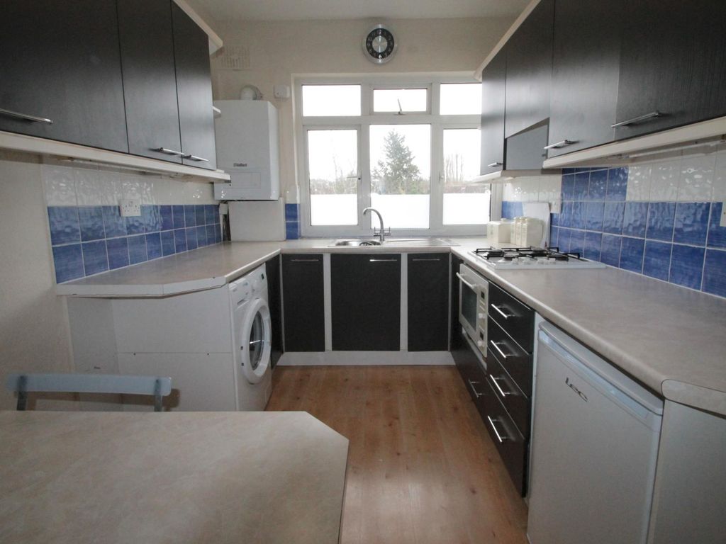 1 bed flat to rent in Rose Hill, Sutton SM1, £1,200 pcm Zoopla