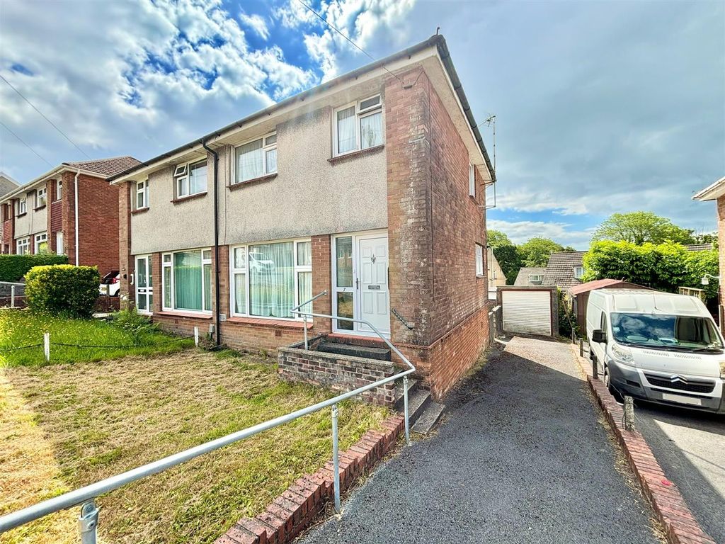 3 bed semidetached house for sale in Broadmead, Killay, Swansea SA2, £