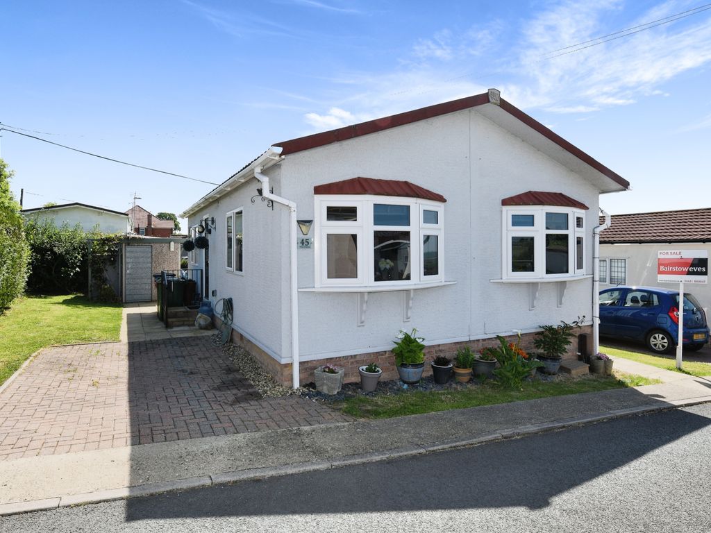 2 bed property for sale in West Avenue, Althorne, Chelmsford, Essex CM3