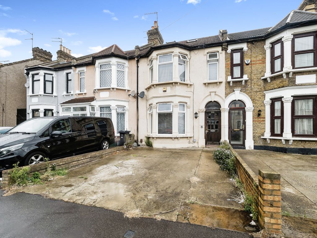5 bed terraced house for sale in Thorold Road, Ilford IG1, £625,000