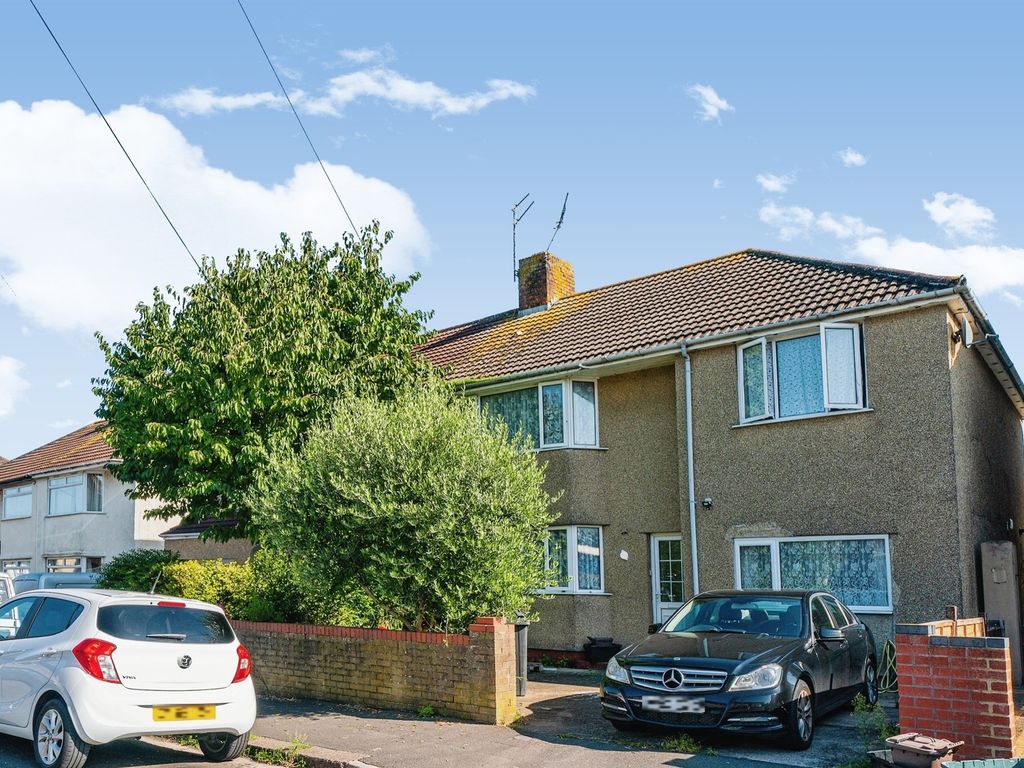 6 bed semidetached house for sale in Dryleaze Road, Frenchay, Bristol