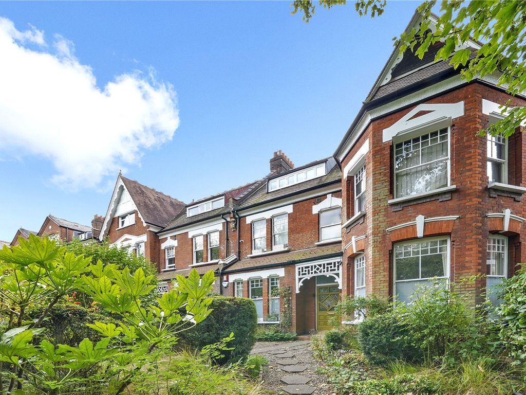 1 bed flat for sale in Haslemere Road, London N8, £450,000 Zoopla