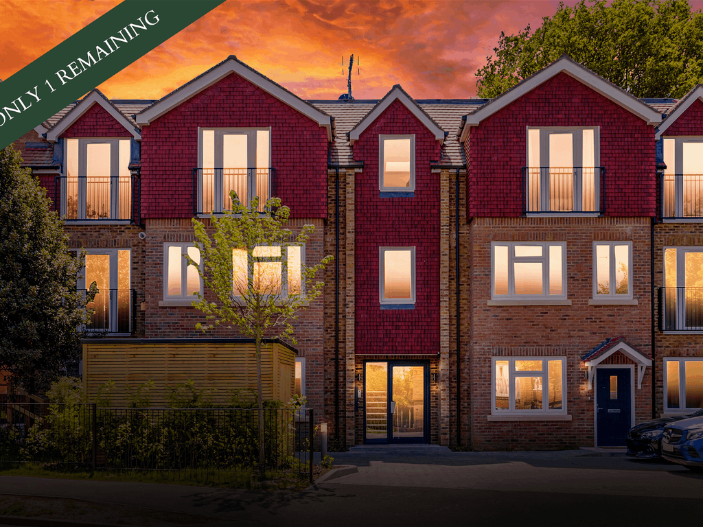 New home, 2 bed flat for sale in Limpsfield Road, Warlingham CR6, £