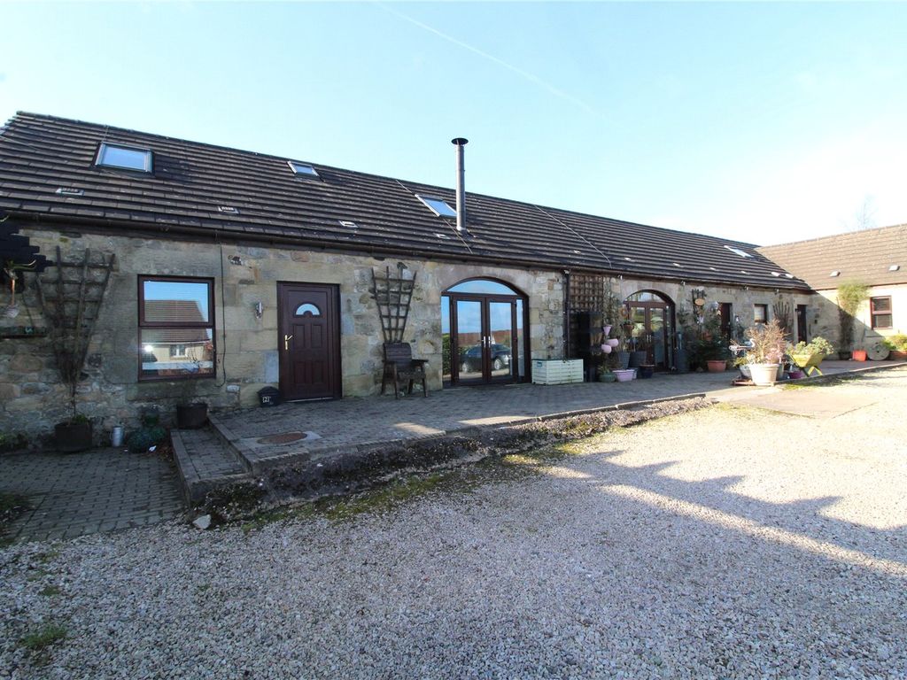 4 bed terraced house for sale in Tarrareoch Armadale, Bathgate, West