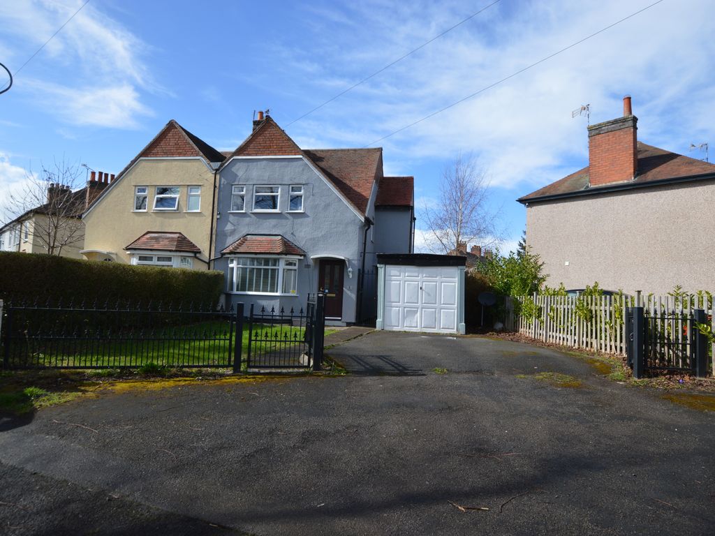 3 bed semidetached house for sale in Waverley Square, Nuneaton