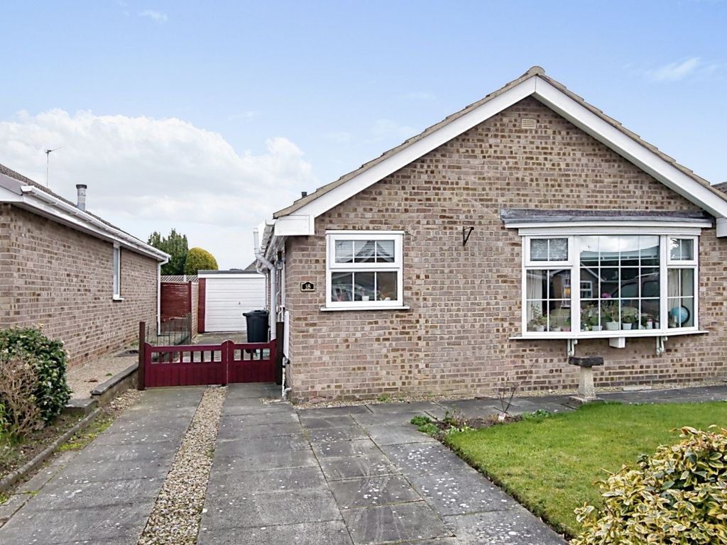 3 bed bungalow for sale in Sandyland, Haxby, York, North Yorkshire YO32