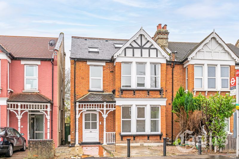 2 bed flat for sale in Brownlow Road, Bounds Green N11 Zoopla