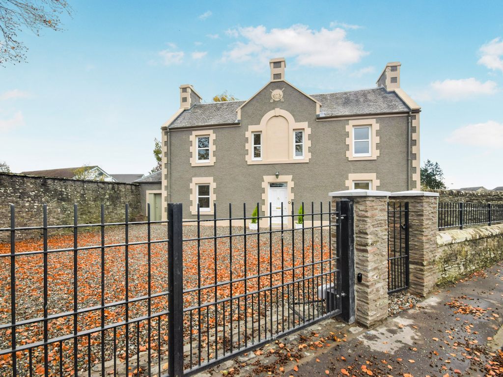 5 bed detached house for sale in Hunter Street, Auchterarder PH3 Zoopla