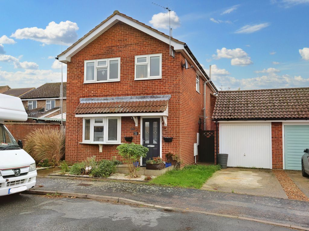 3 bed detached house for sale in Meadow Close, Trimley St. Martin