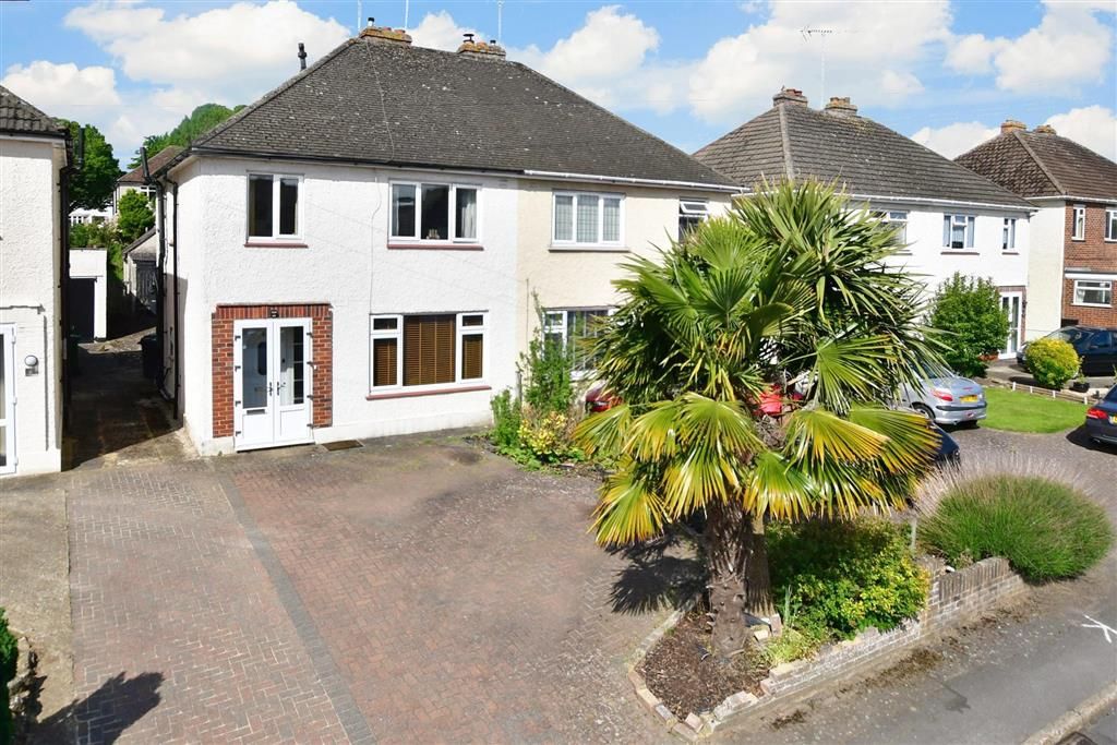 3 bed semidetached house for sale in Wolfe Road, Maidstone, Kent ME16